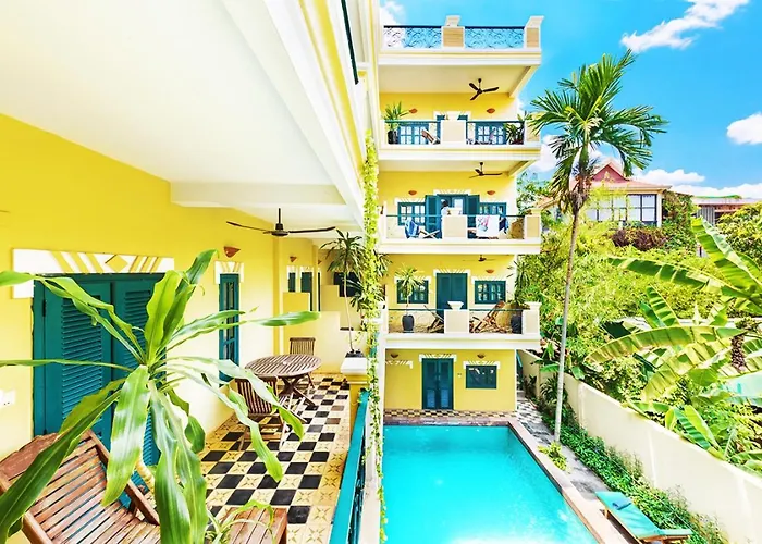 Golden Banana Residence