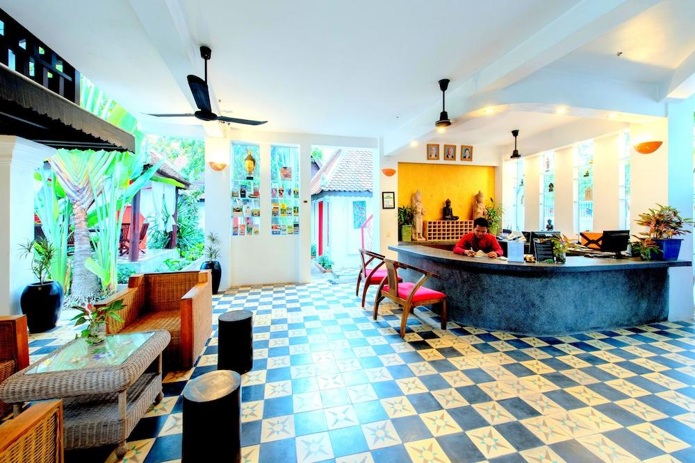 Hotel Golden Banana 3*