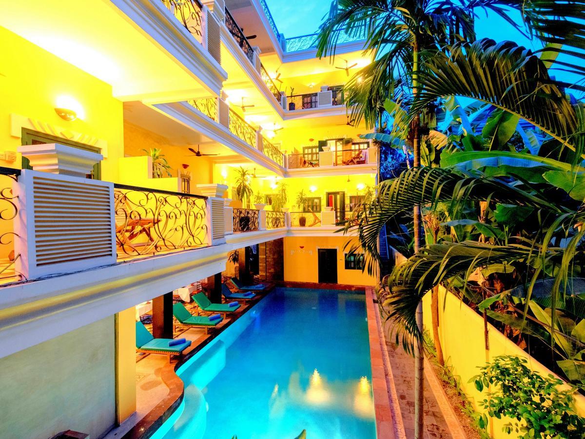 Hotel Golden Banana