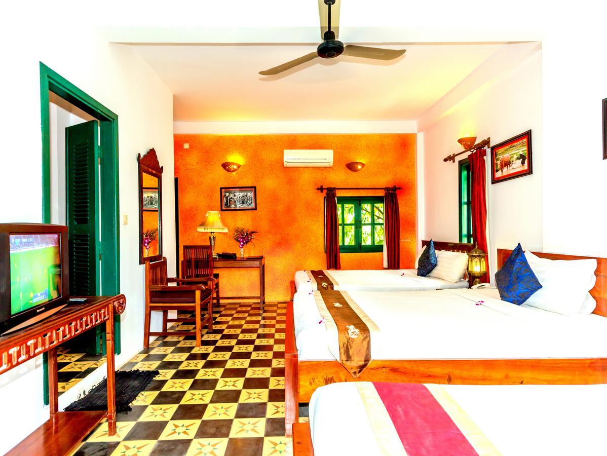 Hotel Golden Banana 3*