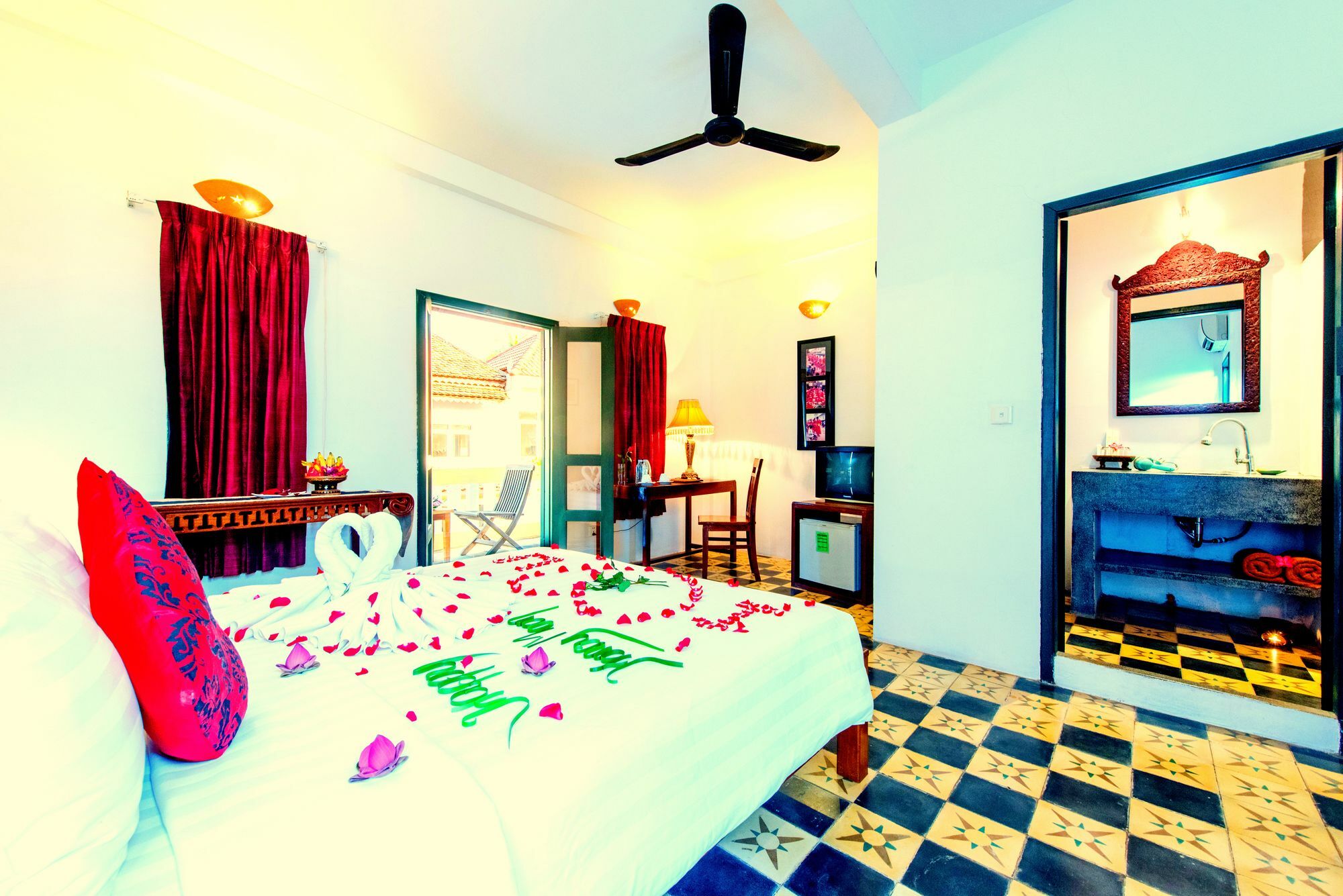 Golden Banana Siem Reap